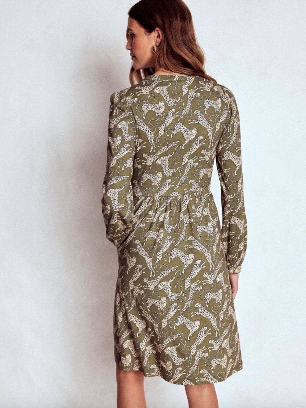 Boden | Woodland Leopard Print Naomi Relaxed Jersey Dress Green | Size 16-18* - Picture 3 of 16